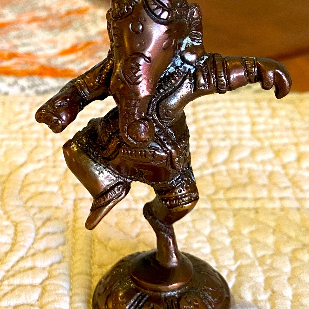 Brass dancing Ganesh statue